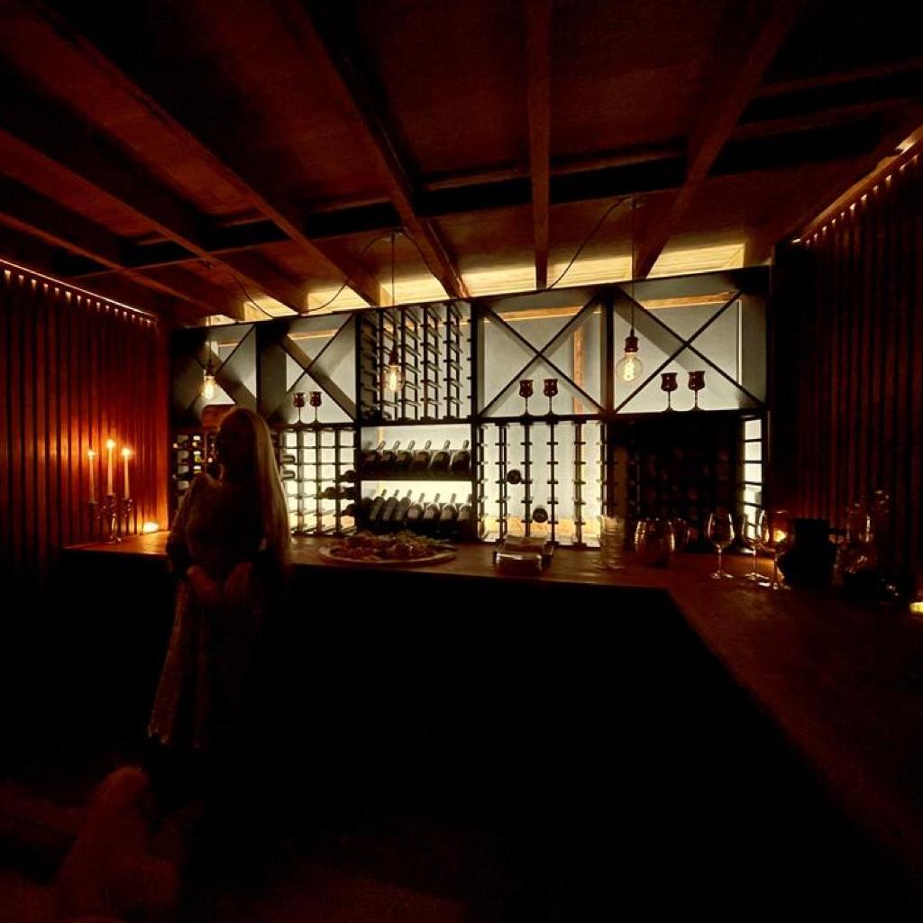 7 Bottle Display Wine Cube | 15mm Thick