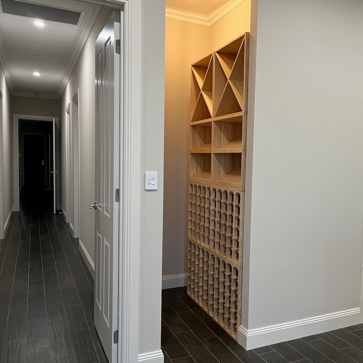 14 Bottle Display Wine Cube | 18mm Thick